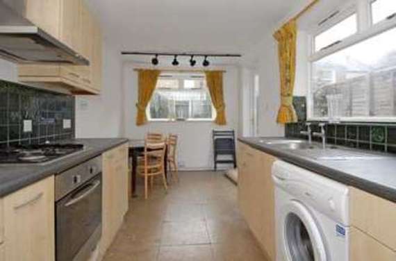 3 bedroom Detached t...